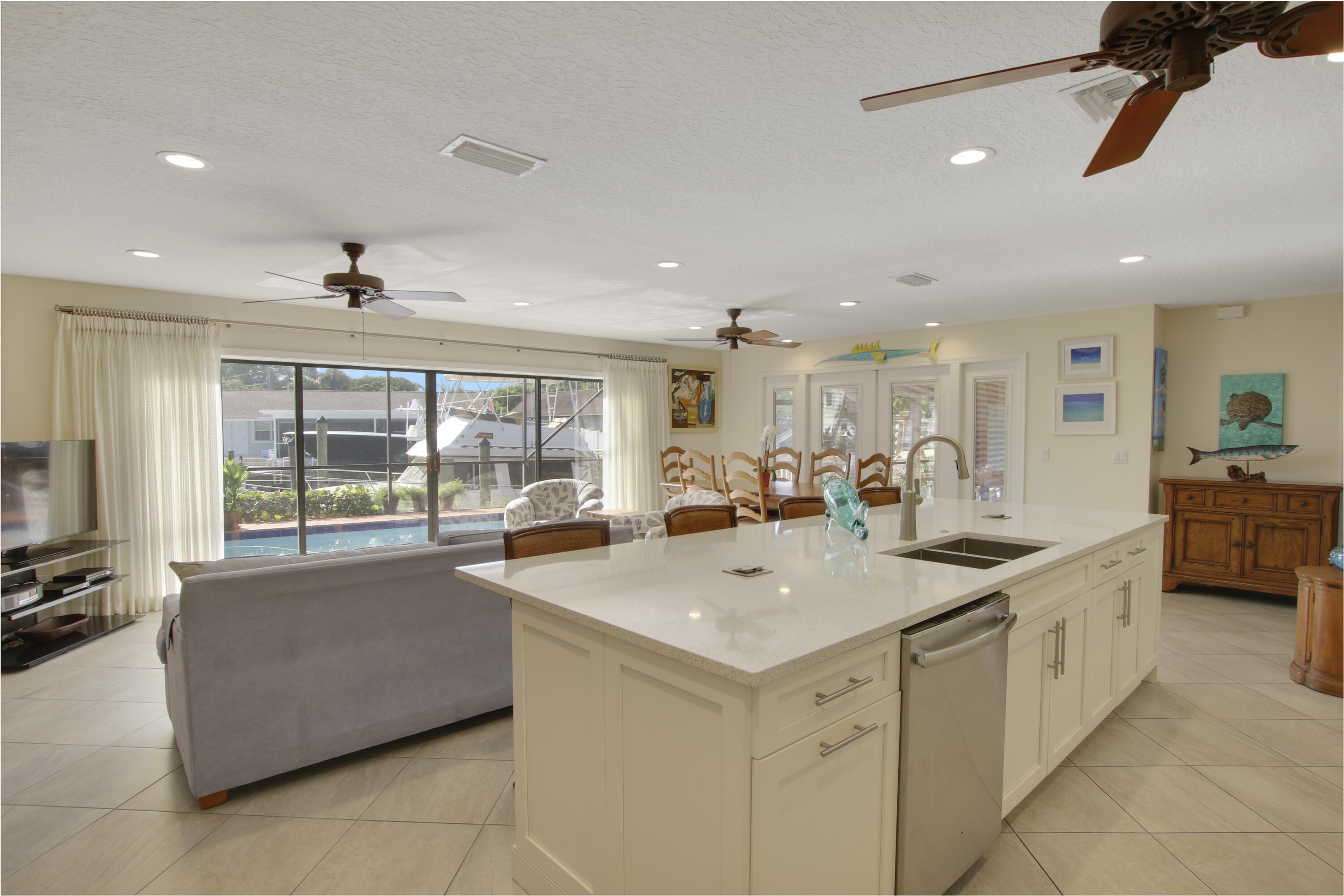 945 Dolphin Drive