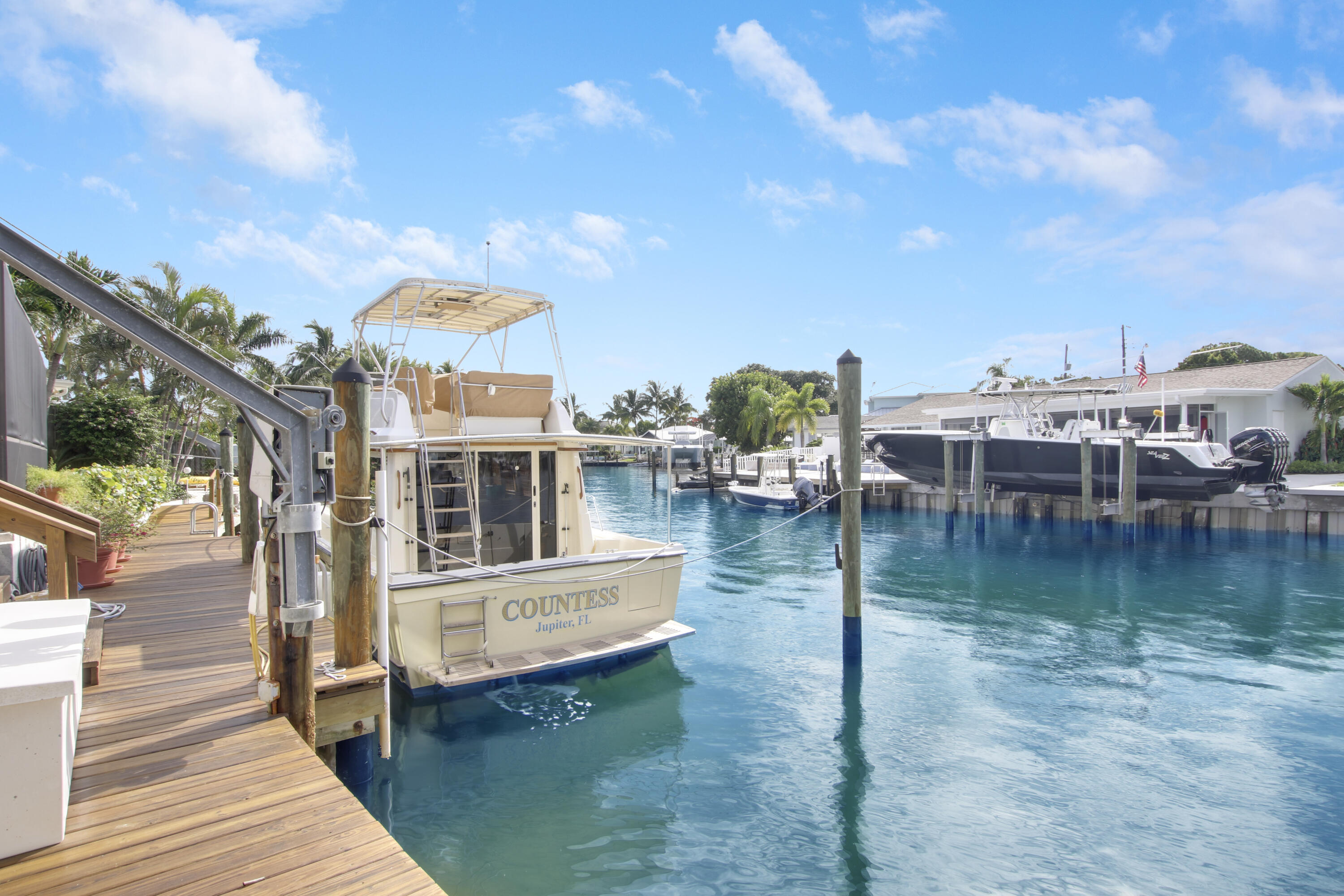 945 Dolphin Drive