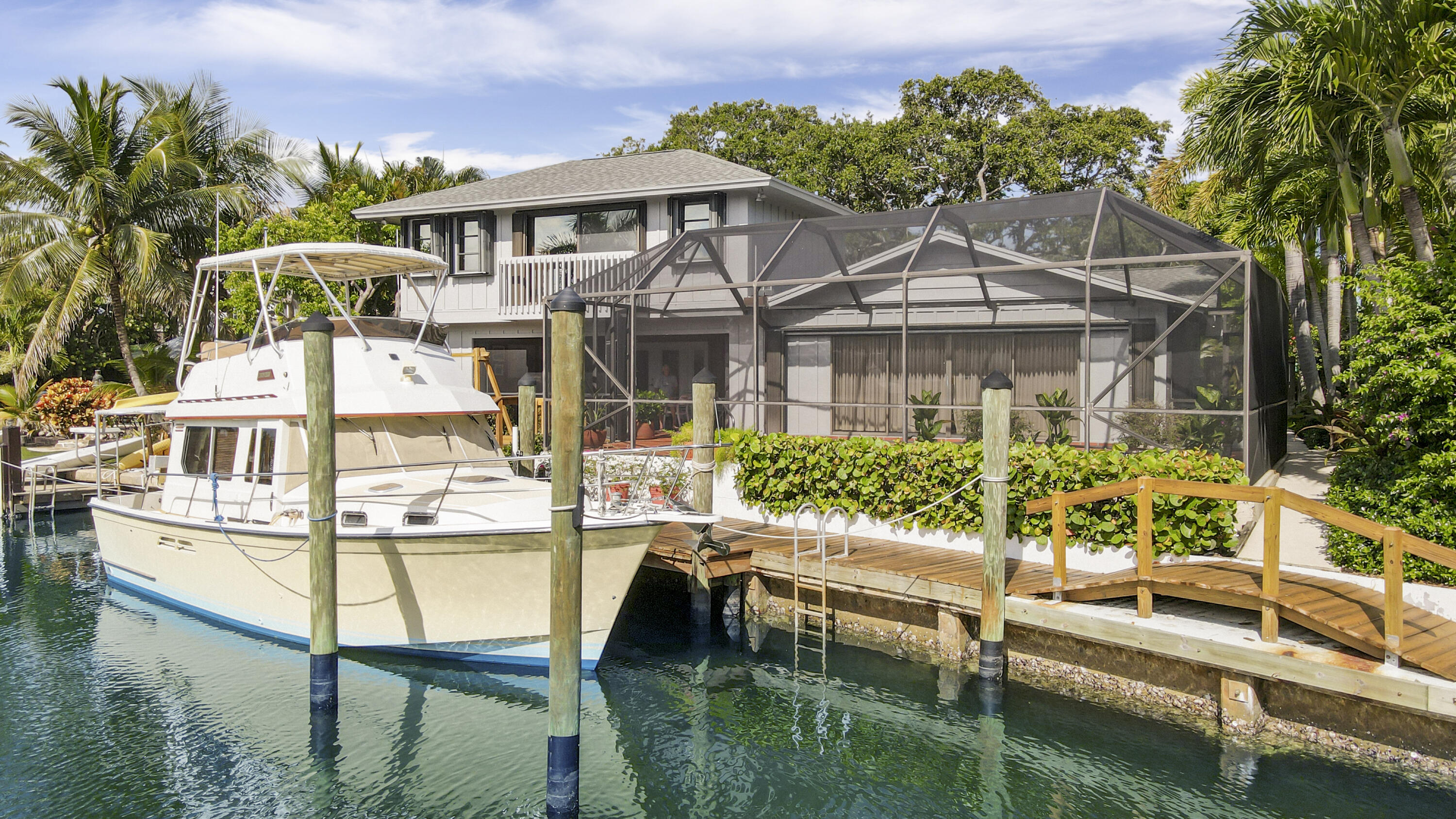 945 Dolphin Drive