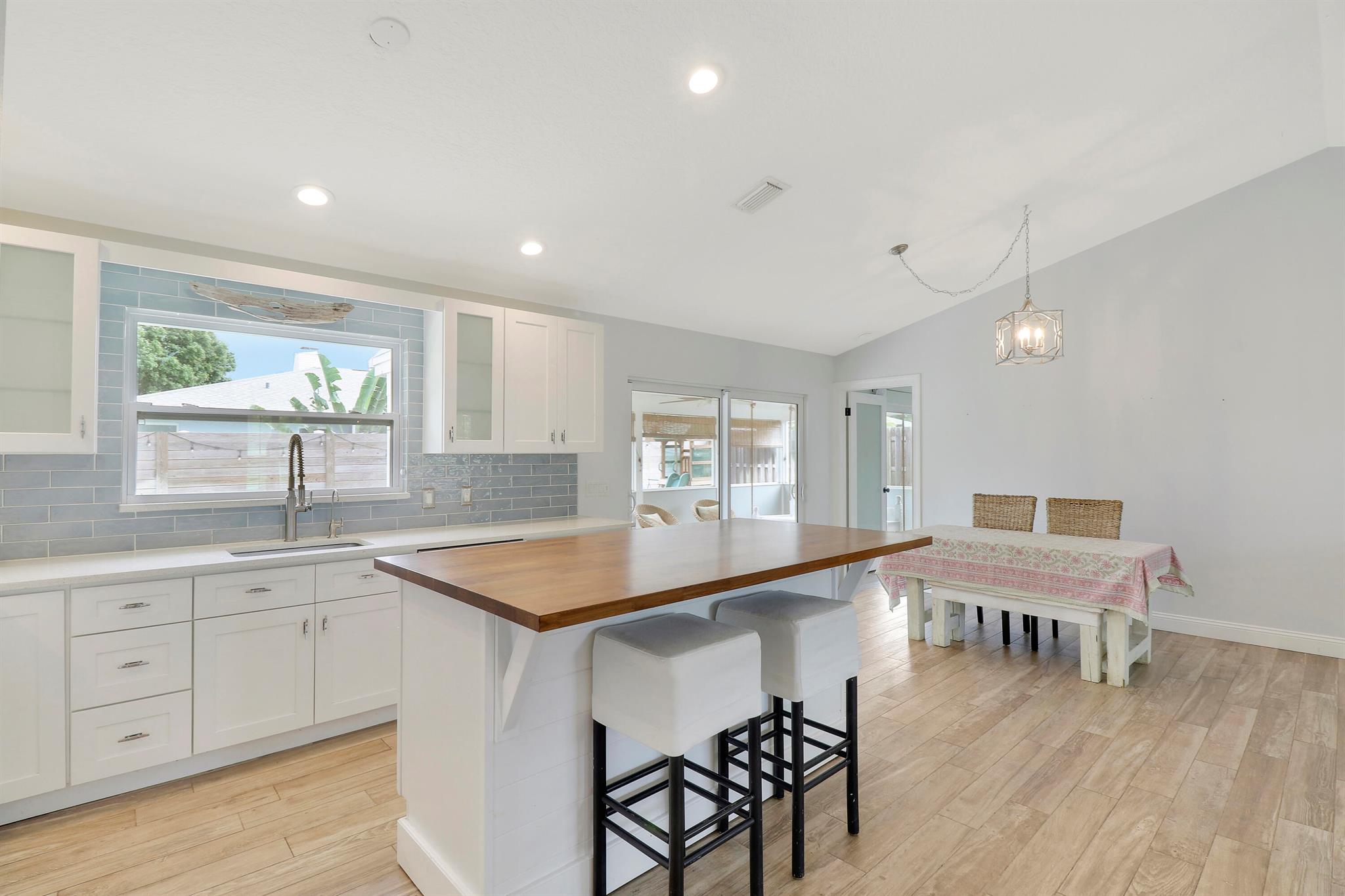 4079 Russell Street