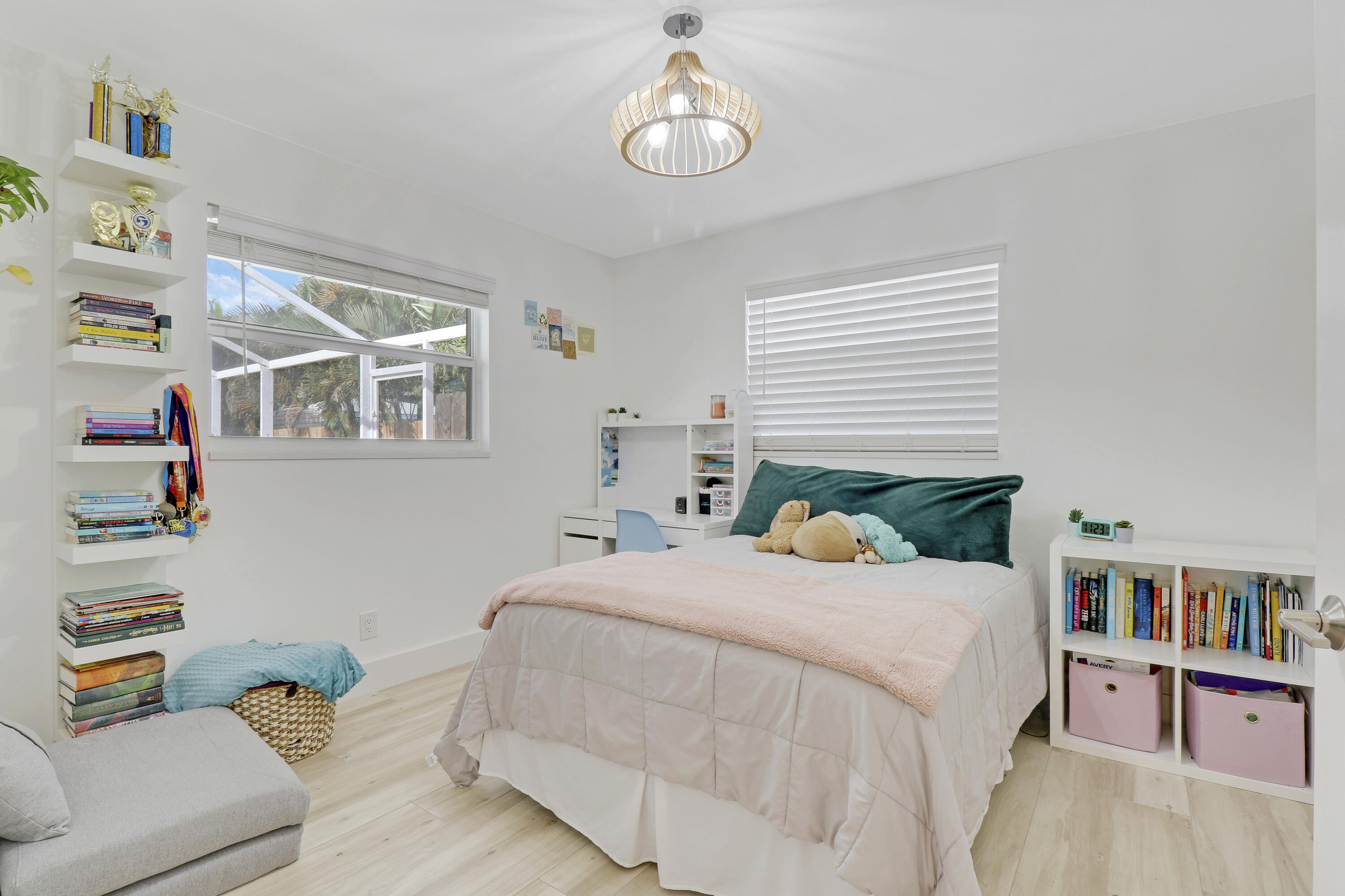 14313 Evelyn Drive