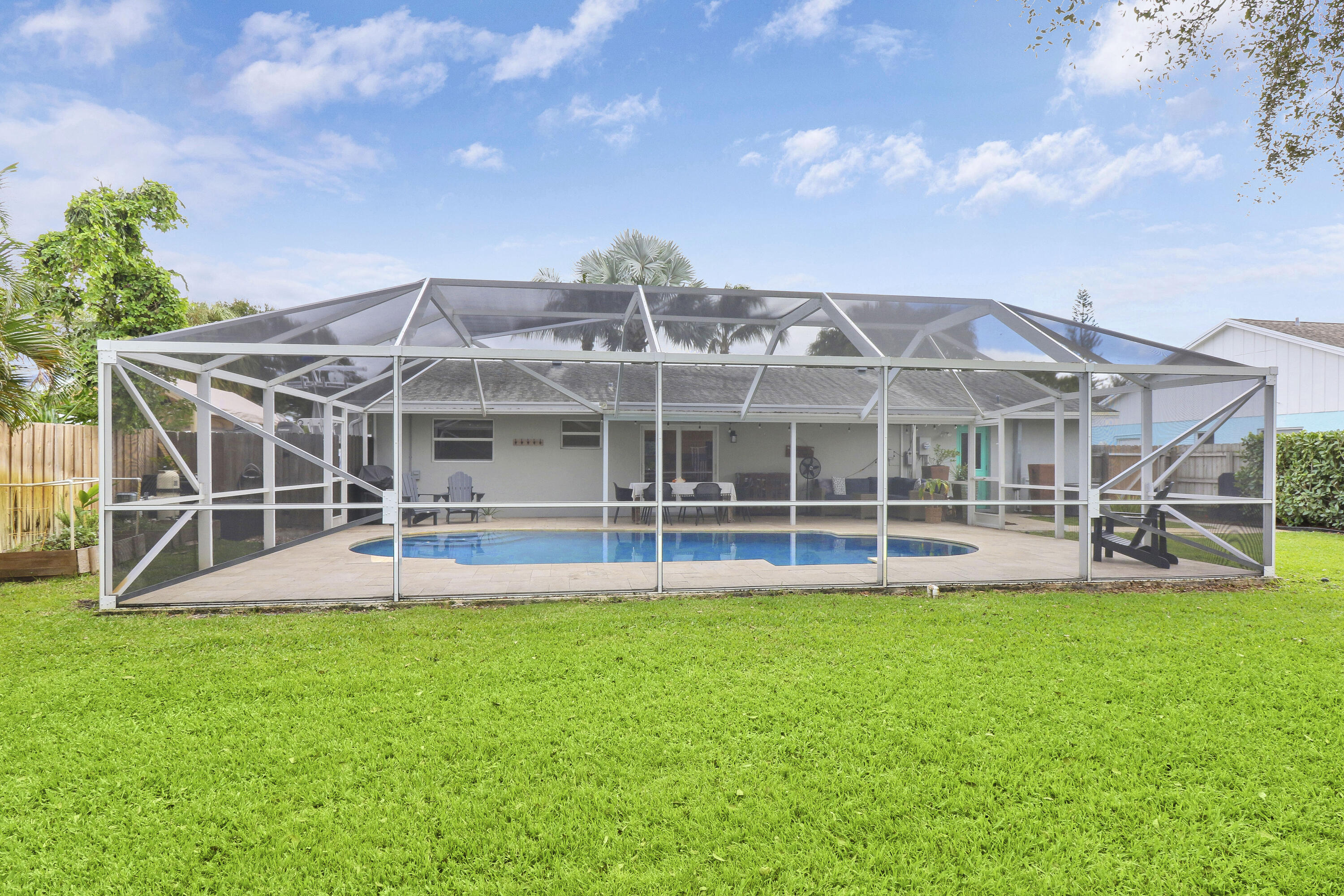 14313 Evelyn Drive