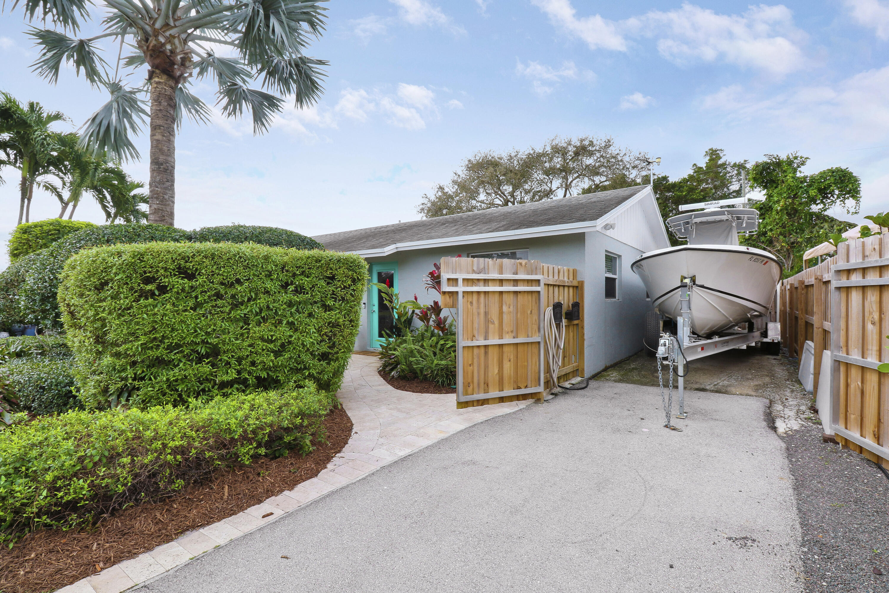 14313 Evelyn Drive