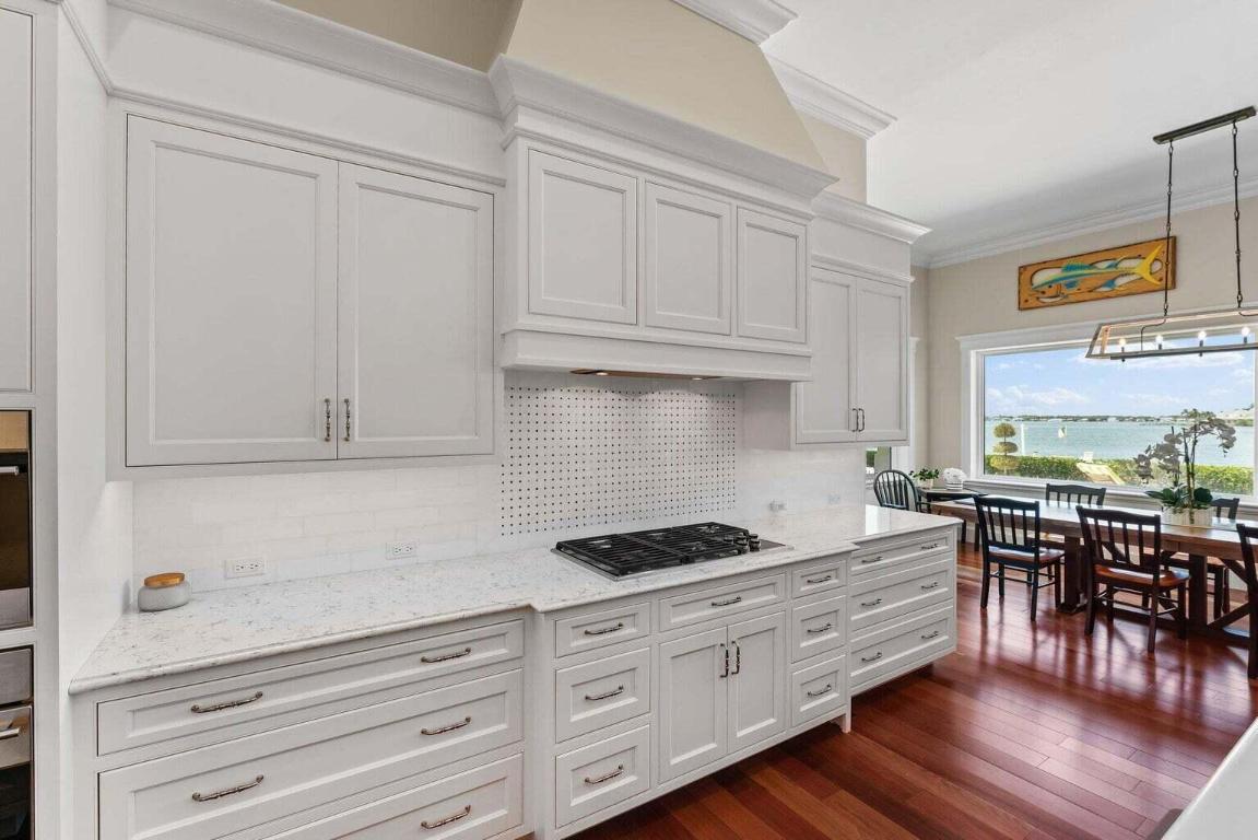 5874 Pennock Point Road