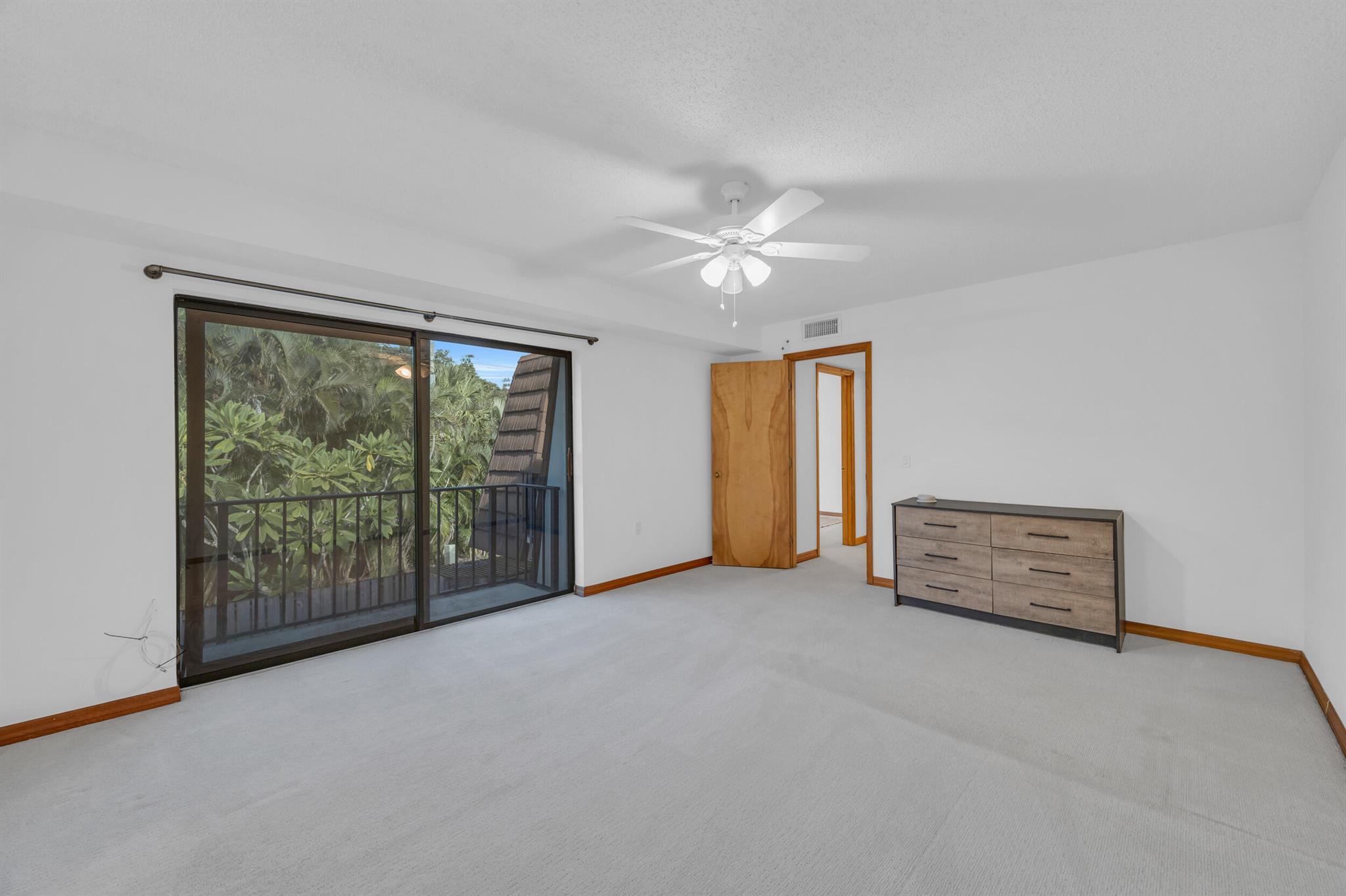 1914 19th Lane