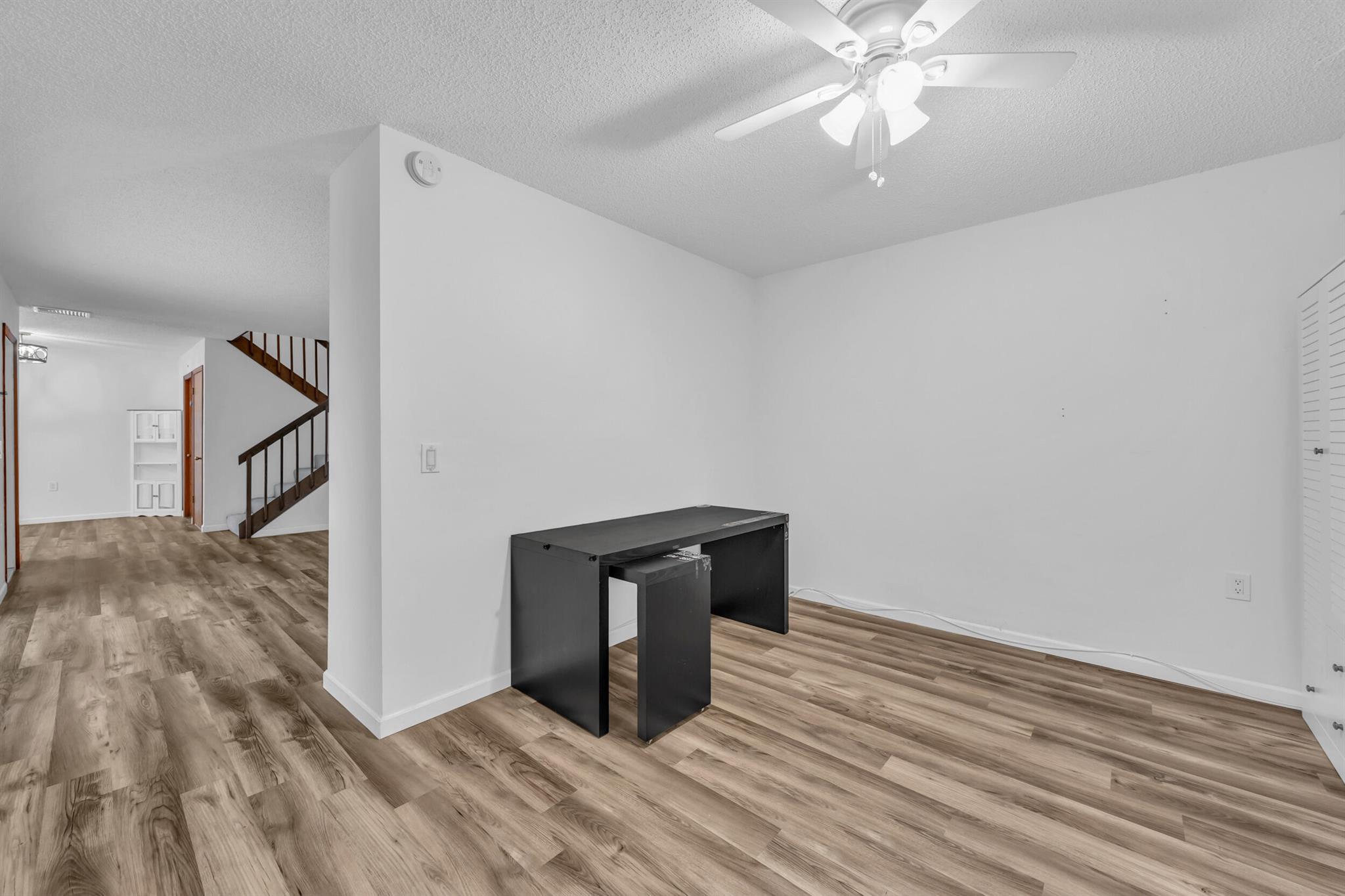 1914 19th Lane