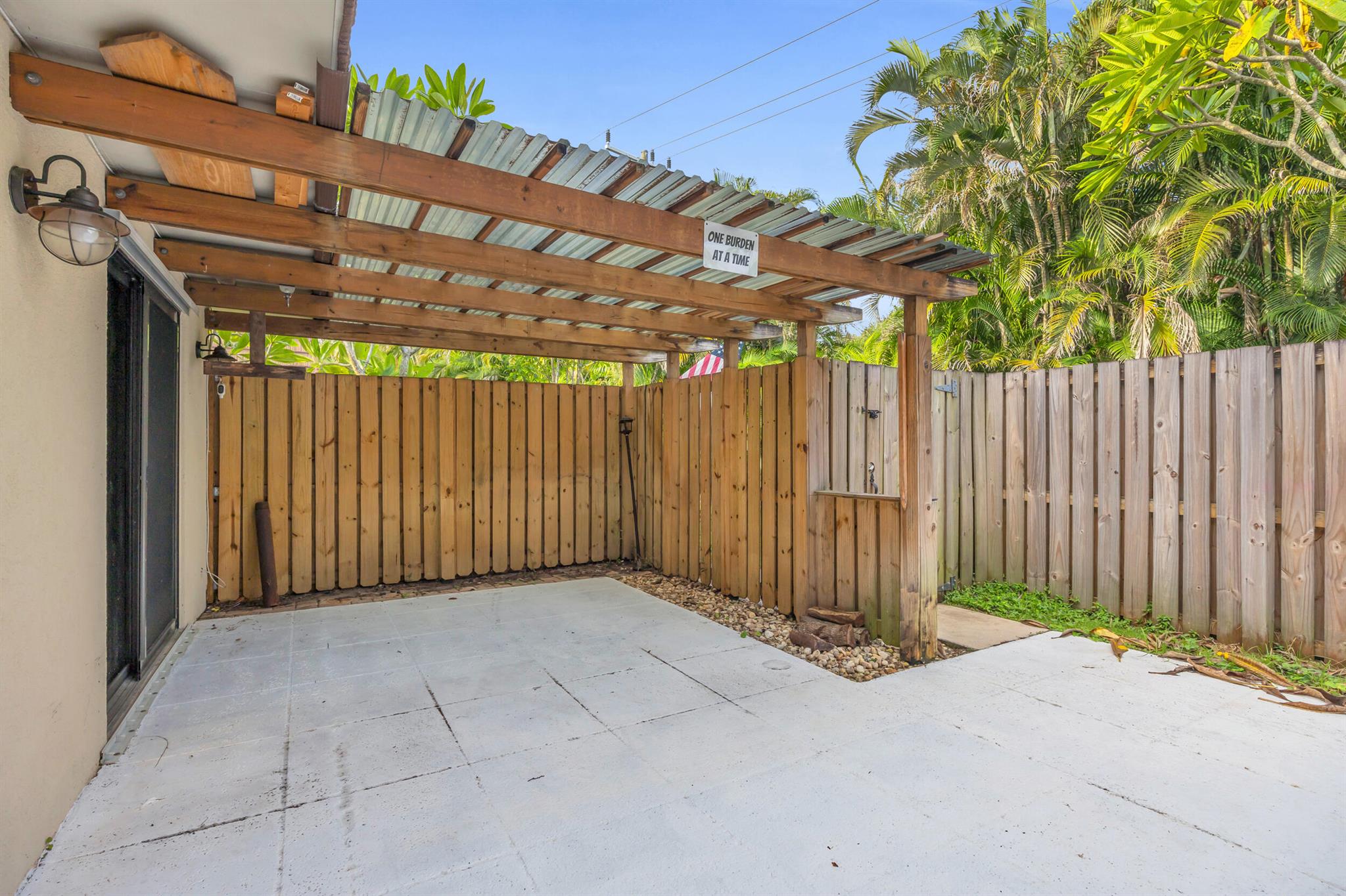 1914 19th Lane