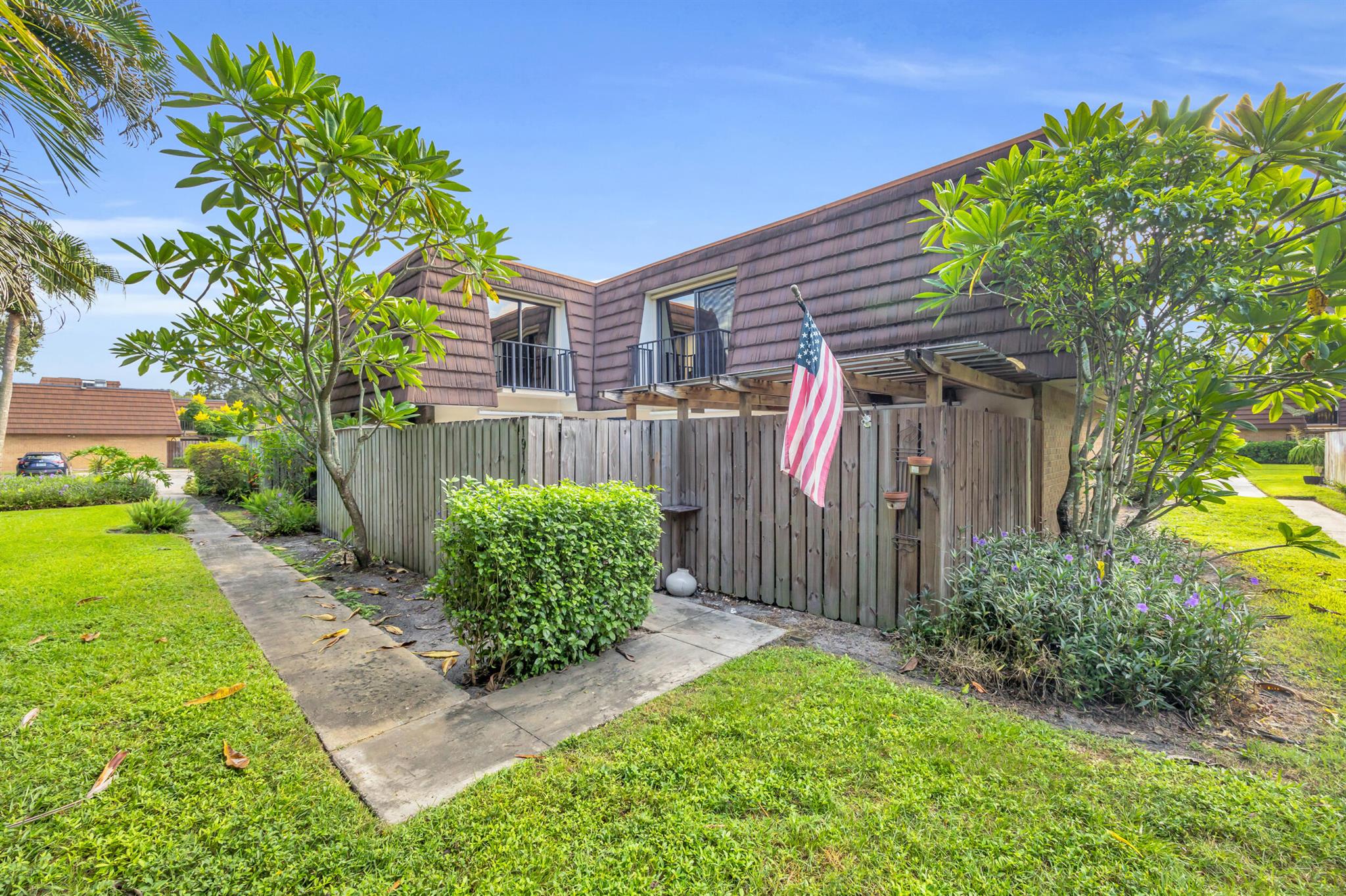 1914 19th Lane