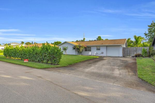 102 Pineview Road