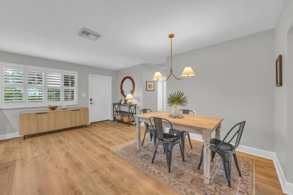 102 Pineview Road