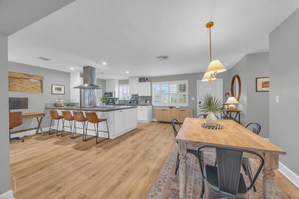 102 Pineview Road
