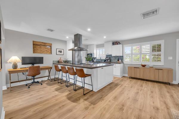102 Pineview Road