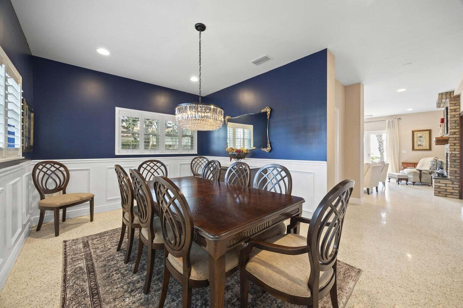 1009 NW Terrace Road