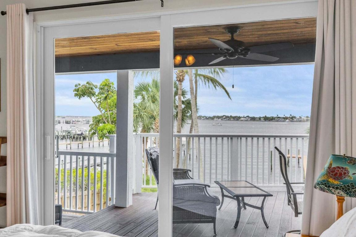 1009 NW Terrace Road