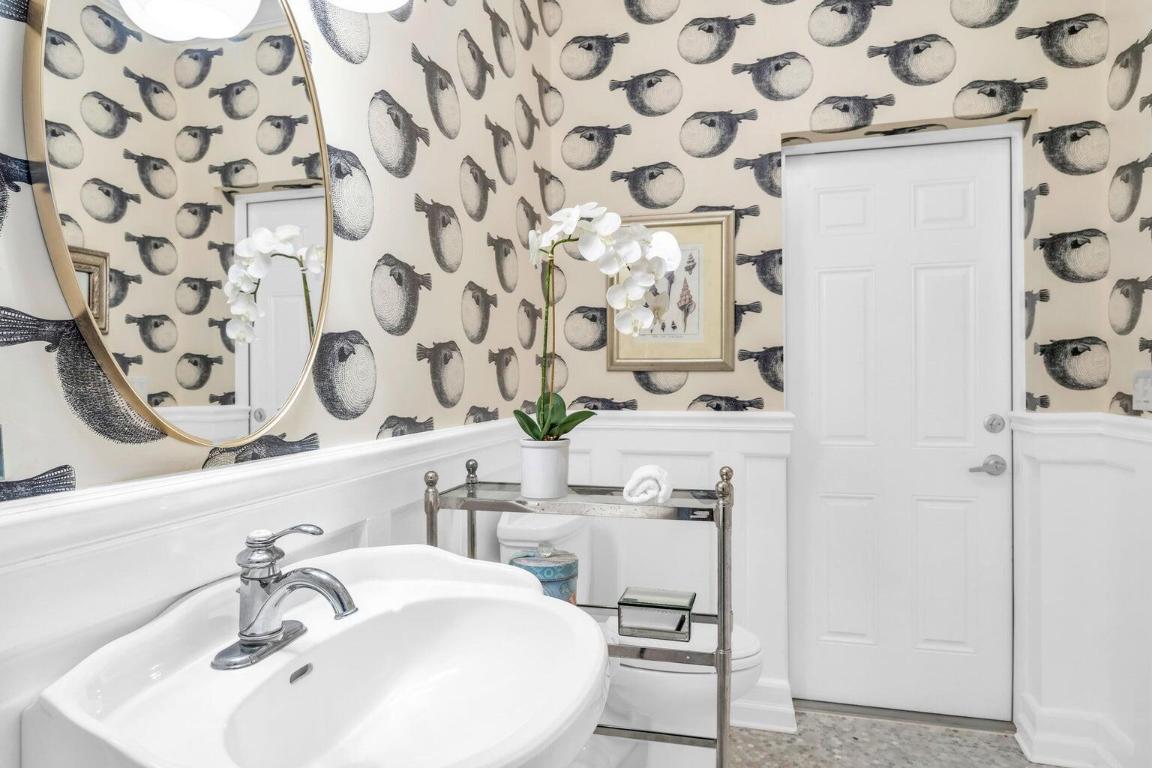 1009 NW Terrace Road