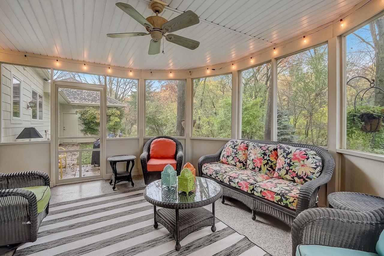 5317 N Pond View Court