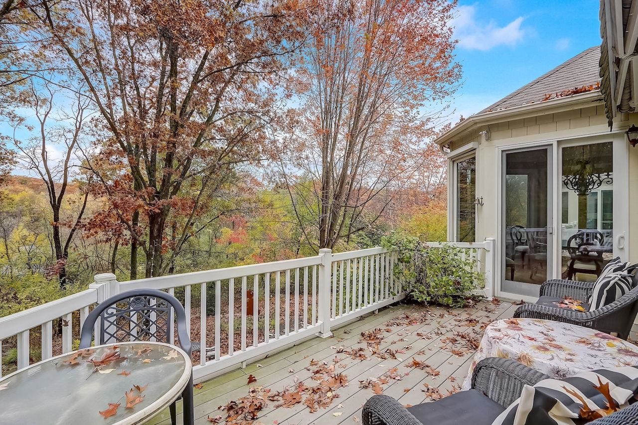 5317 N Pond View Court