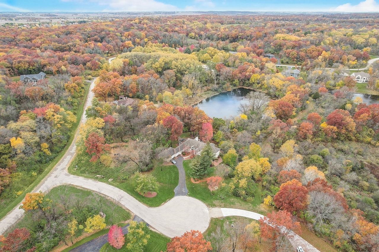 5317 N Pond View Court