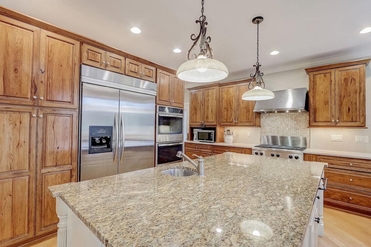 5317 N Pond View Court