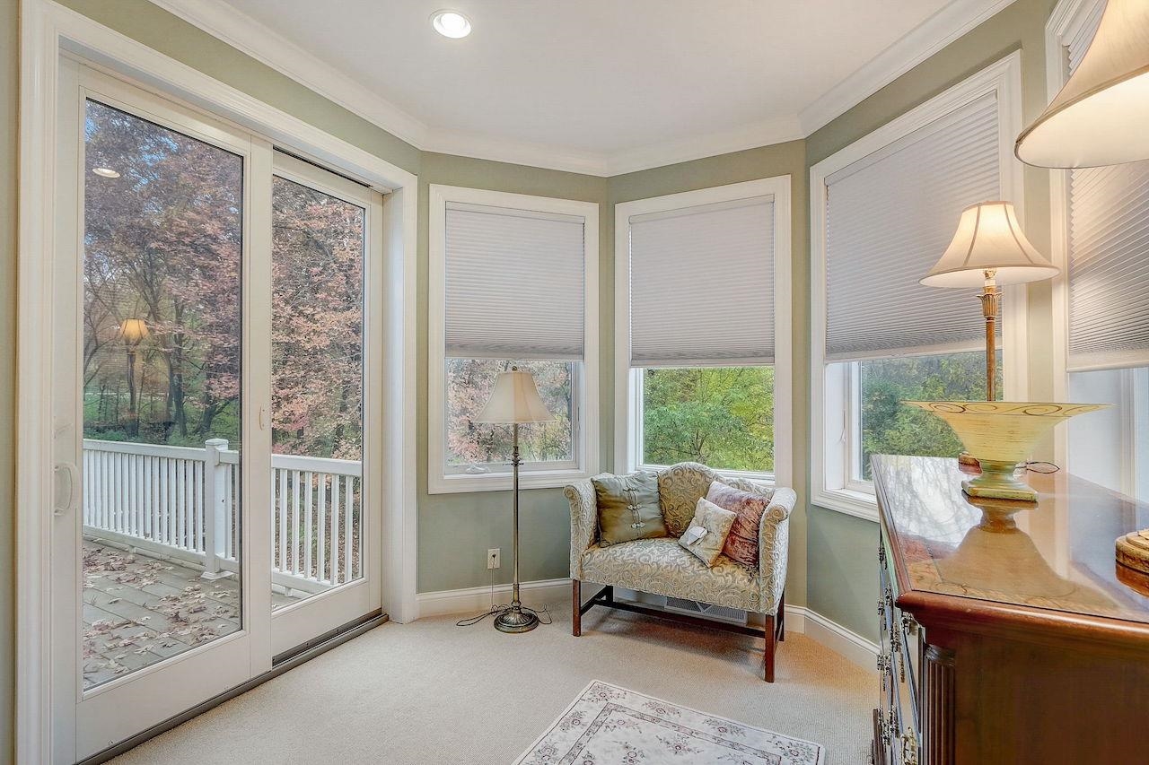 5317 N Pond View Court