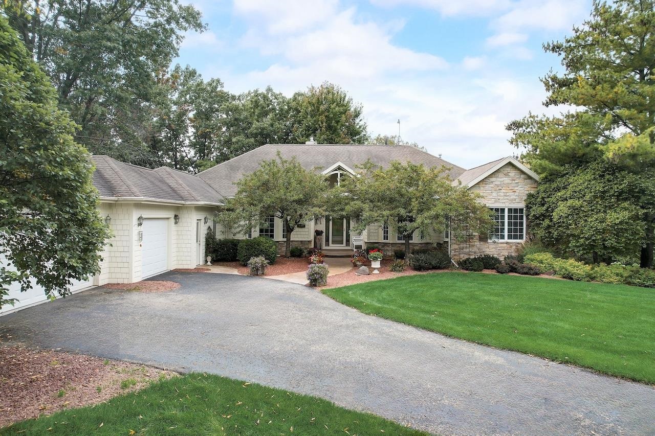 5317 N Pond View Court