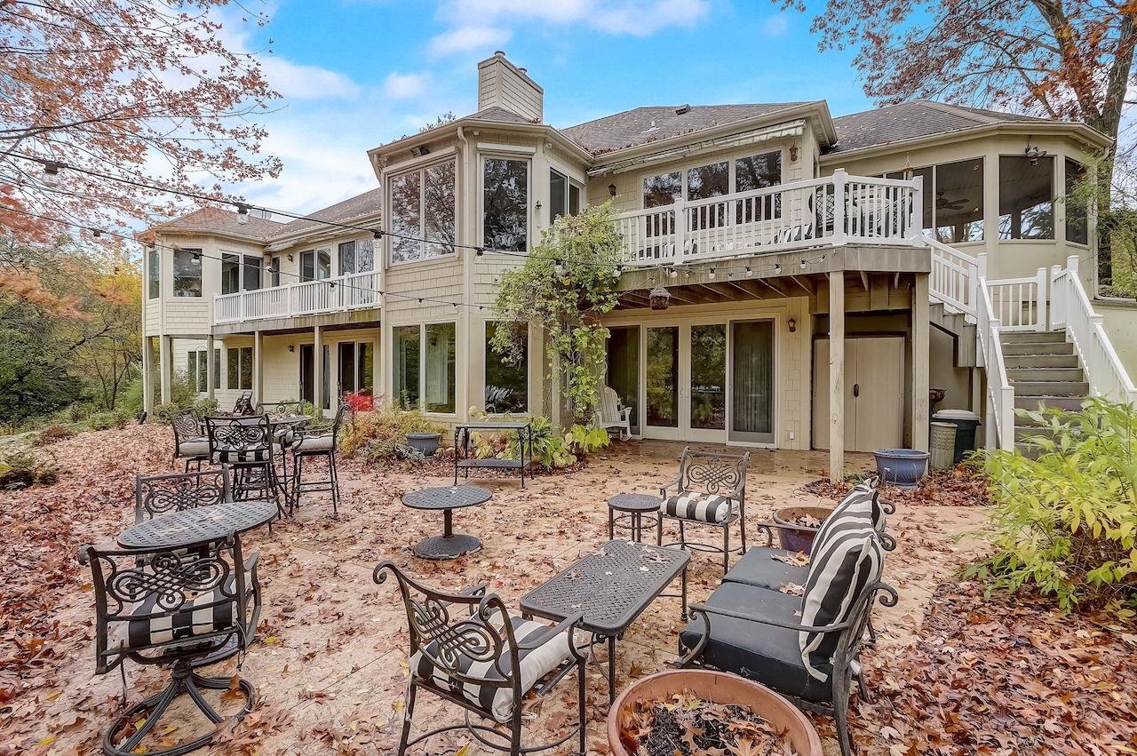 5317 N Pond View Court