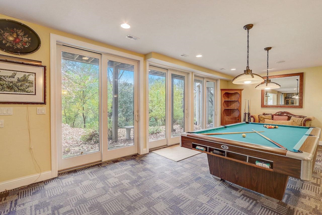 5317 N Pond View Court