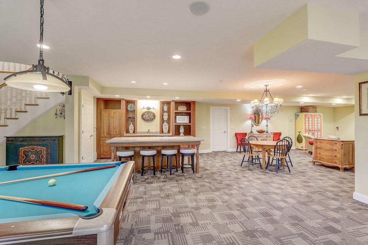 5317 N Pond View Court