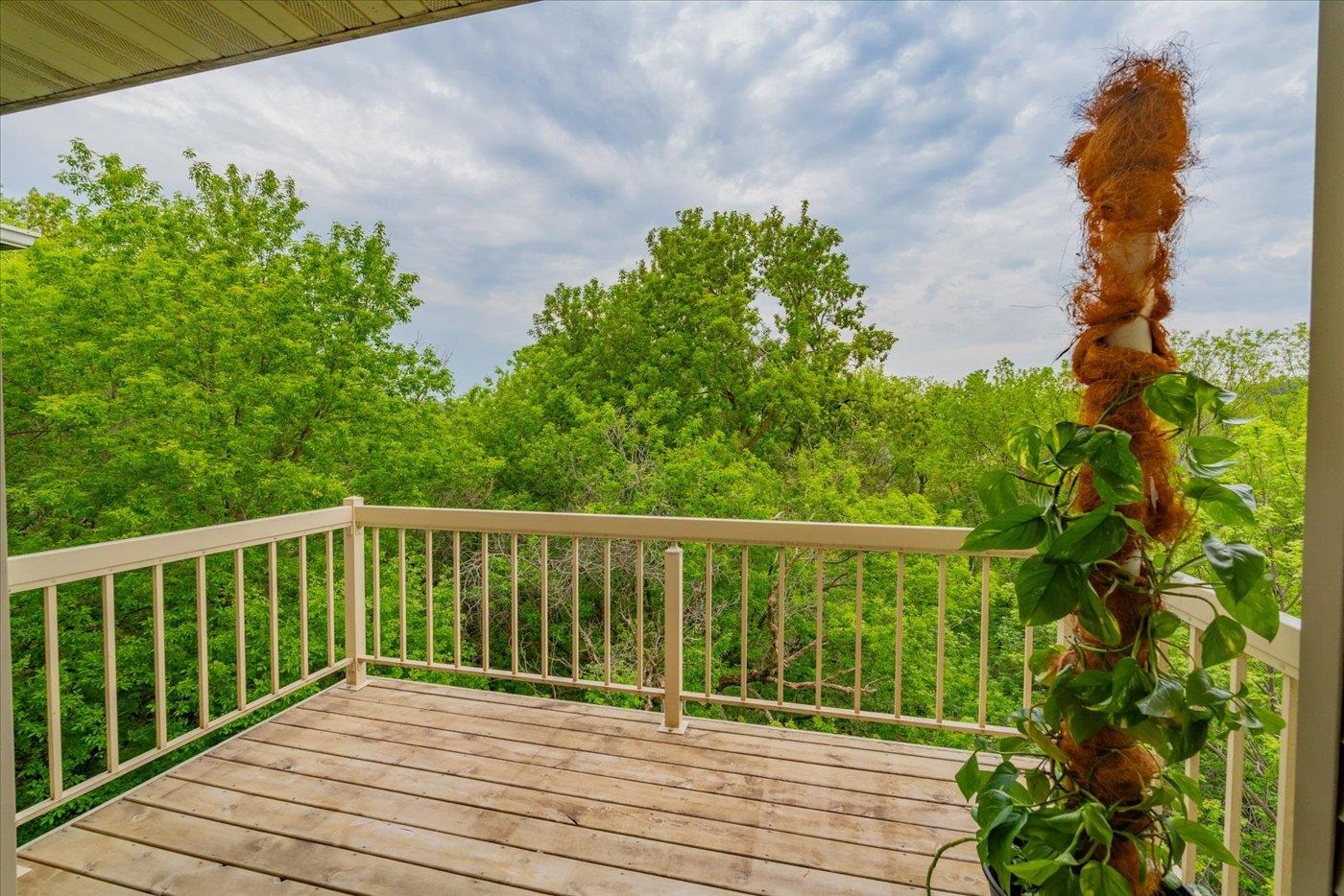 3001 Stratton Way 202