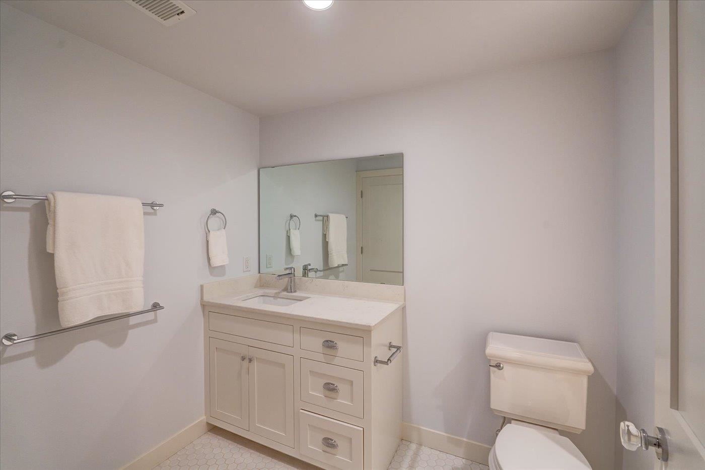 6739 N Chickahauk Trail