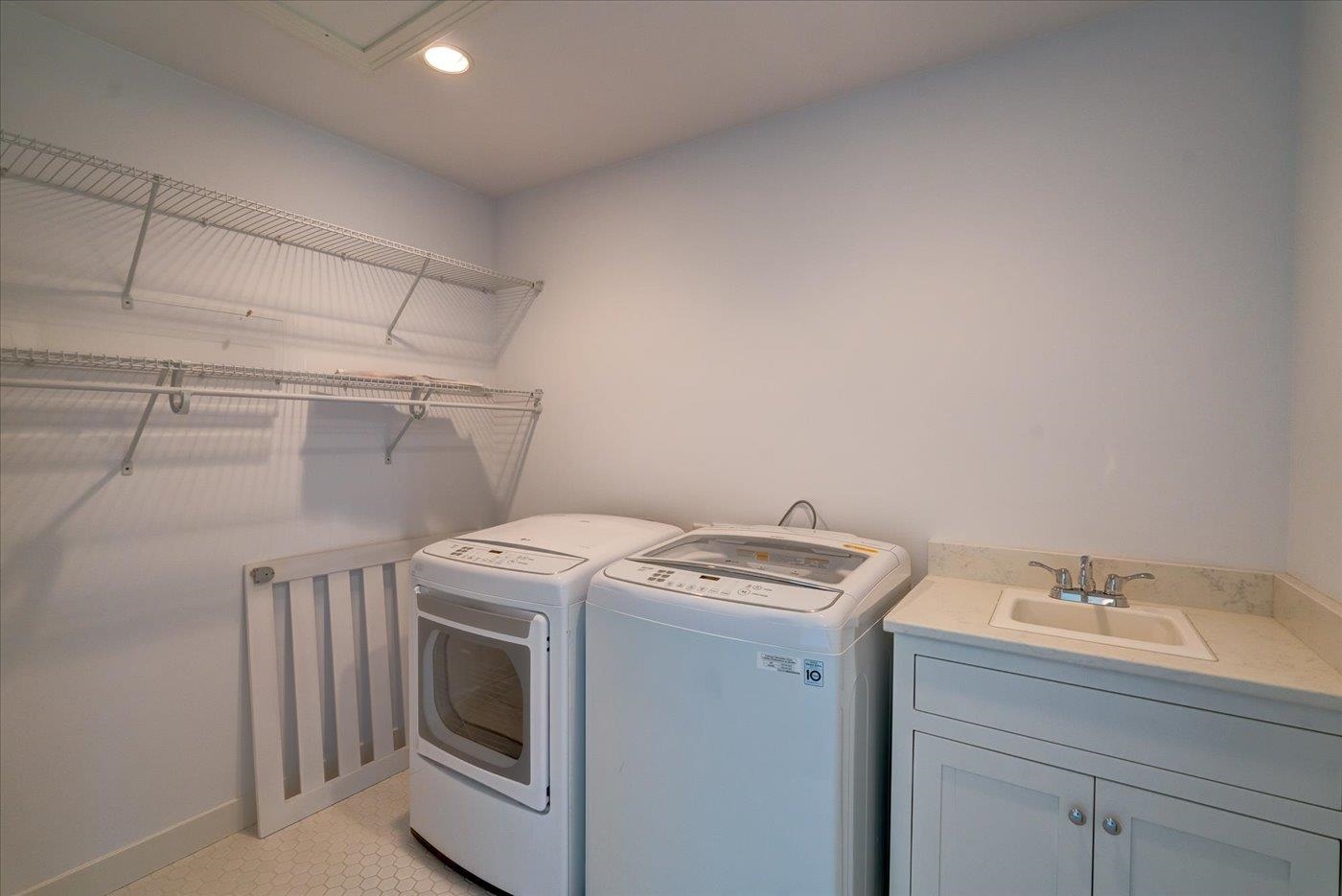 6739 N Chickahauk Trail