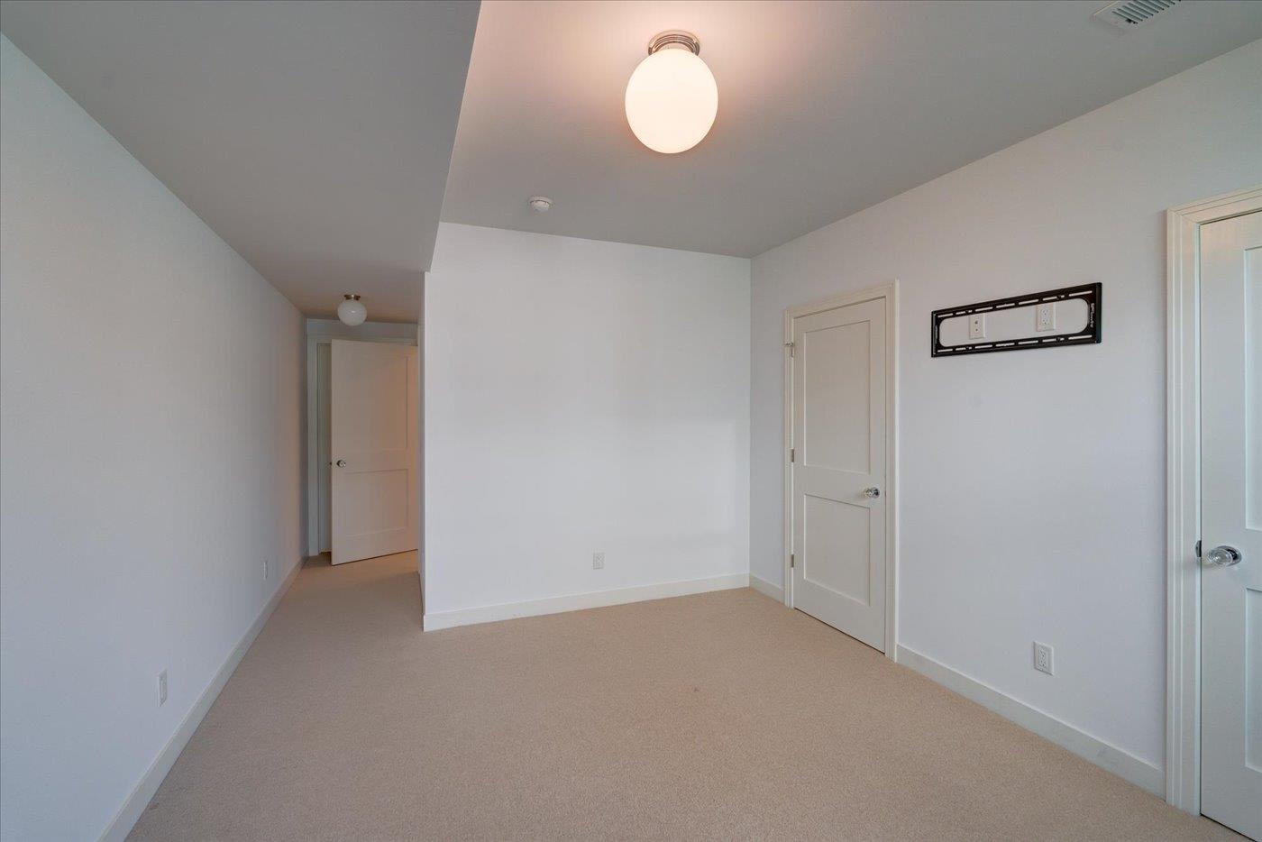 6739 N Chickahauk Trail