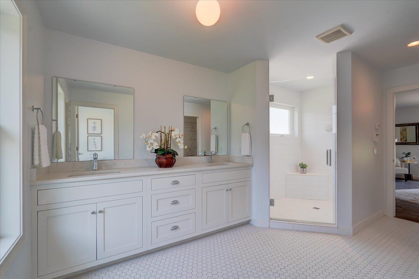 6739 N Chickahauk Trail