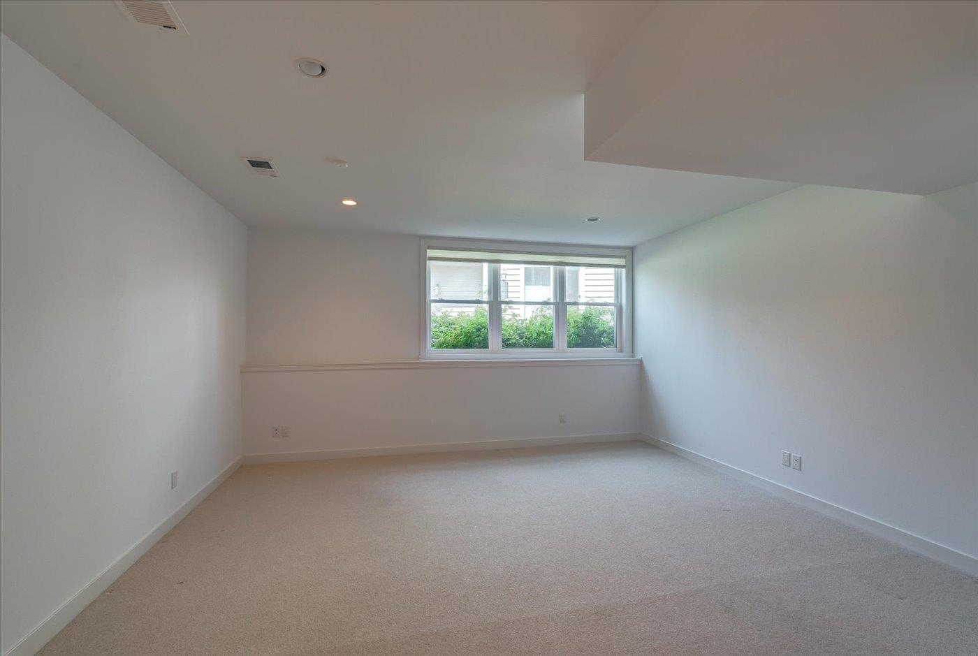 6739 N Chickahauk Trail