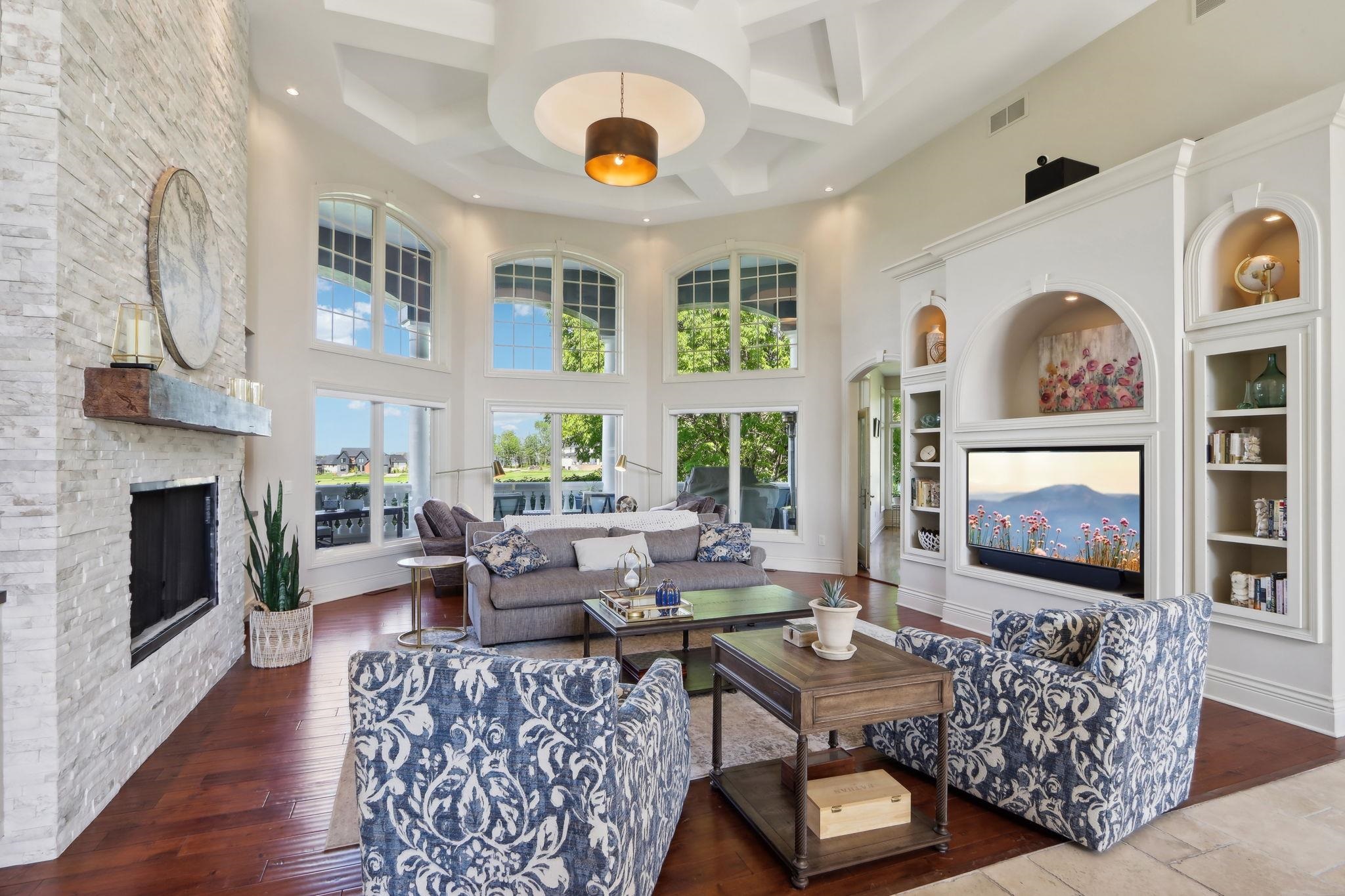 678 Inverness Street