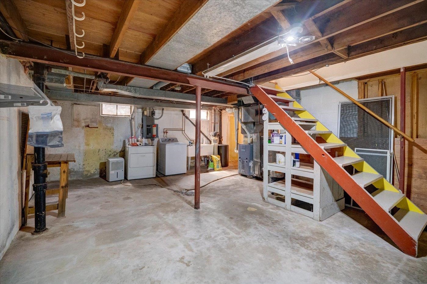 5709 Hammersley Road