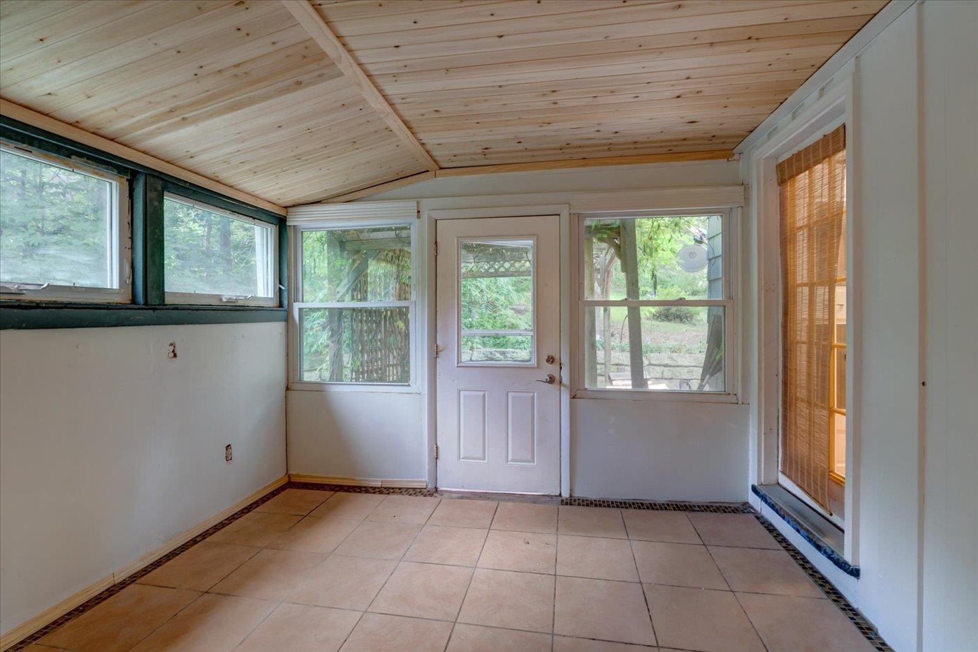 5709 Hammersley Road