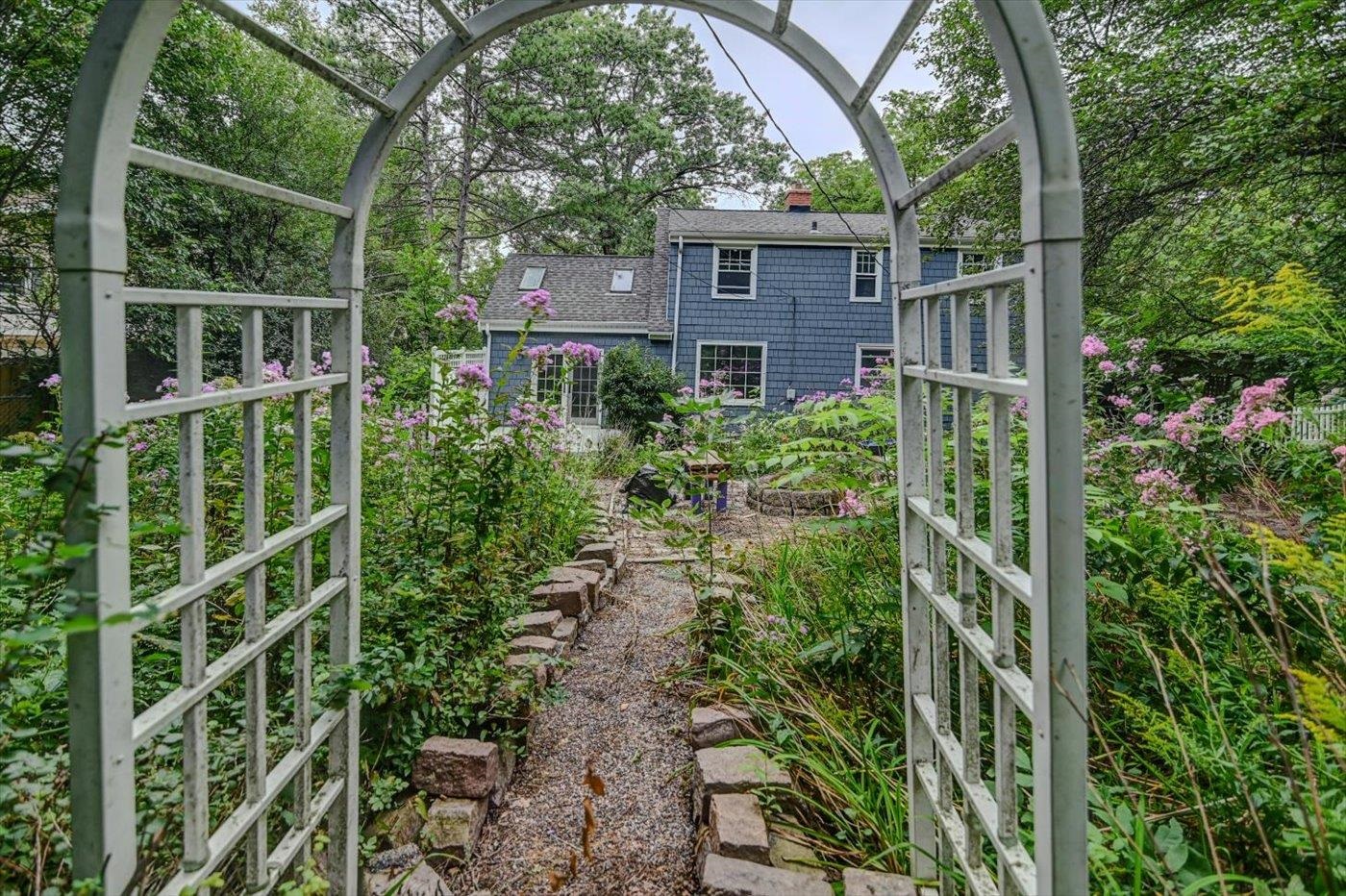 5709 Hammersley Road