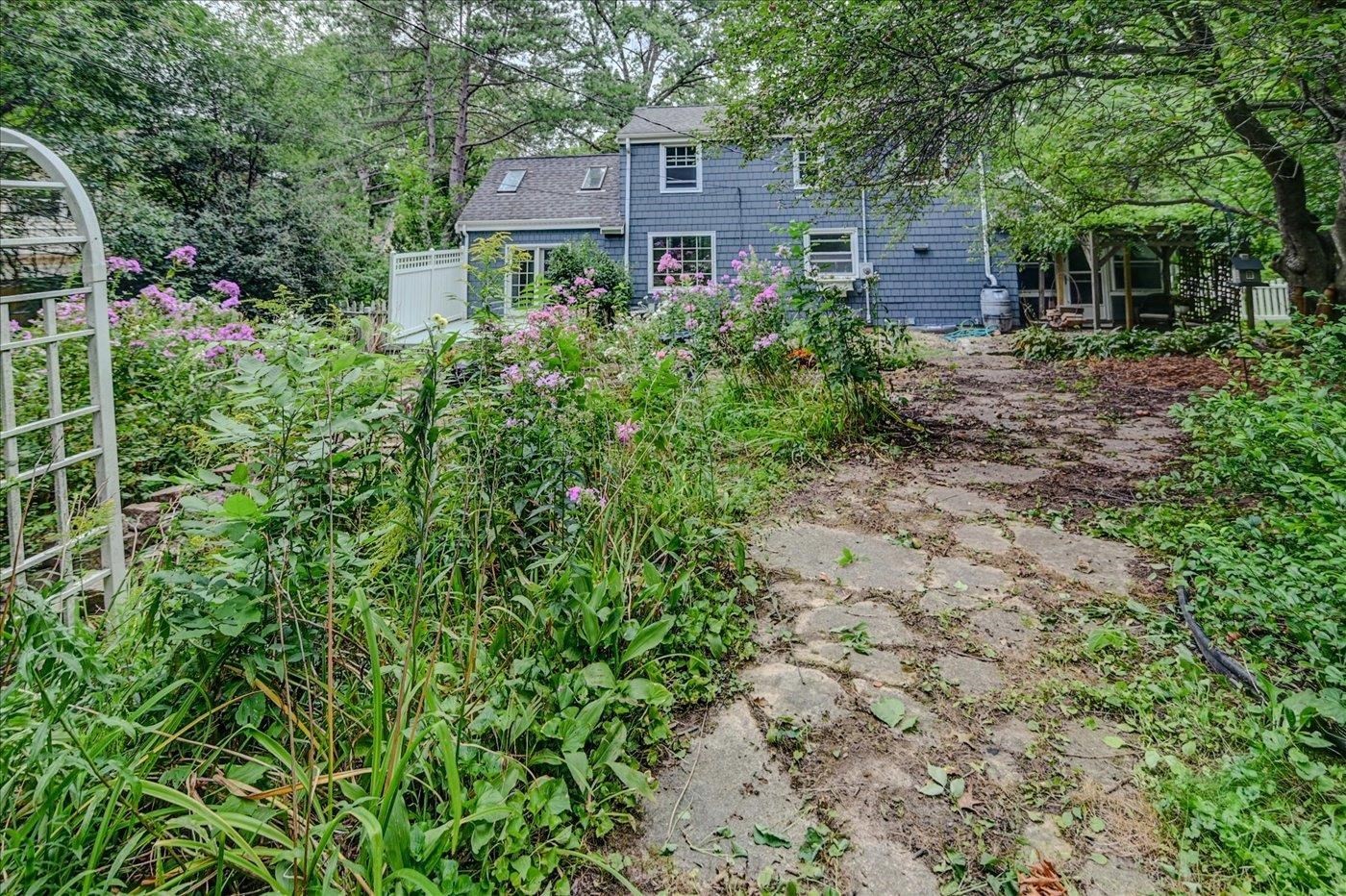 5709 Hammersley Road