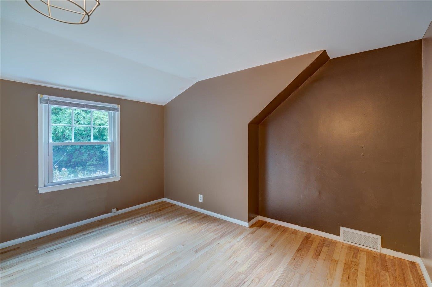 5709 Hammersley Road