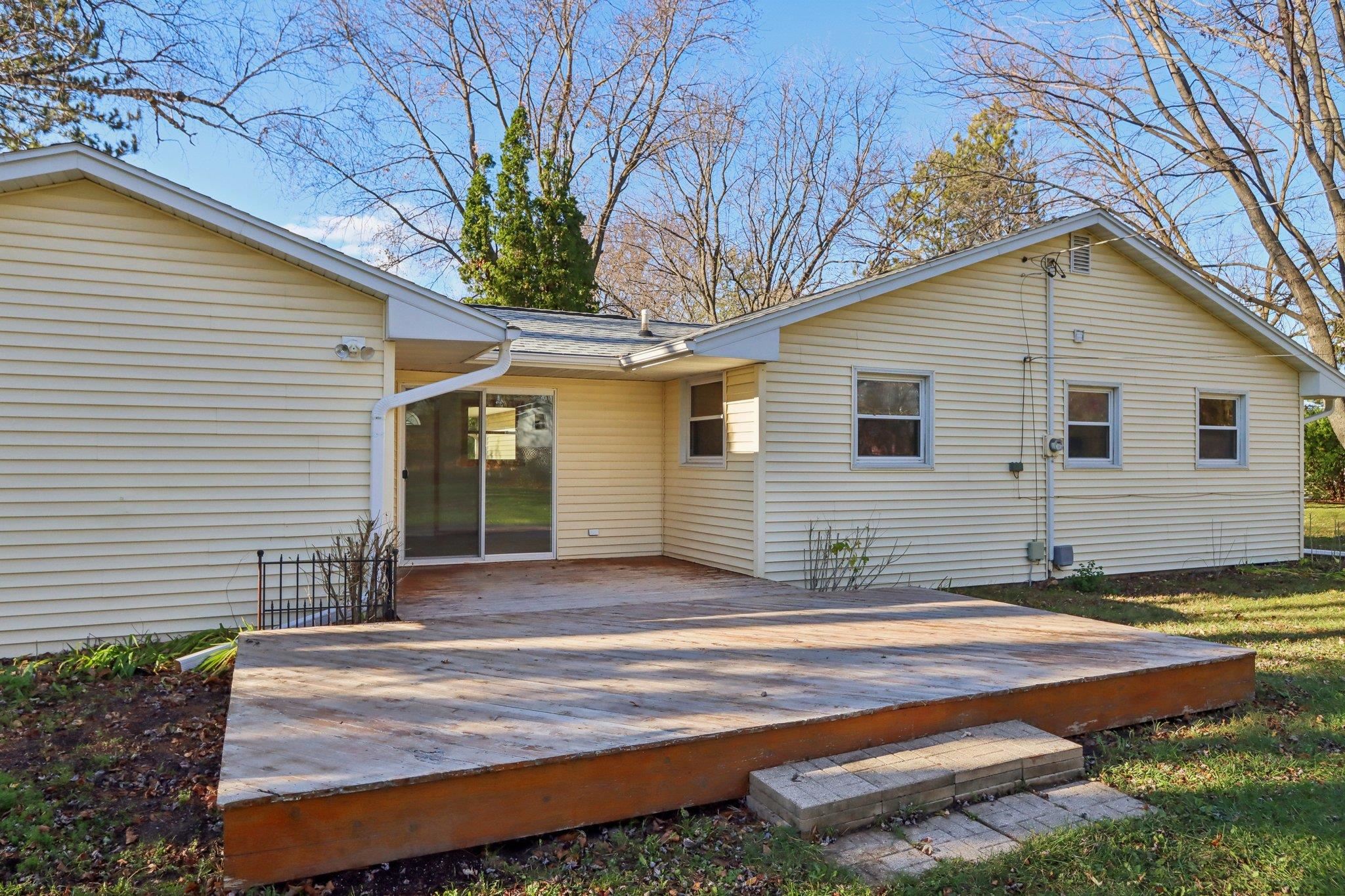 5313 Main Street