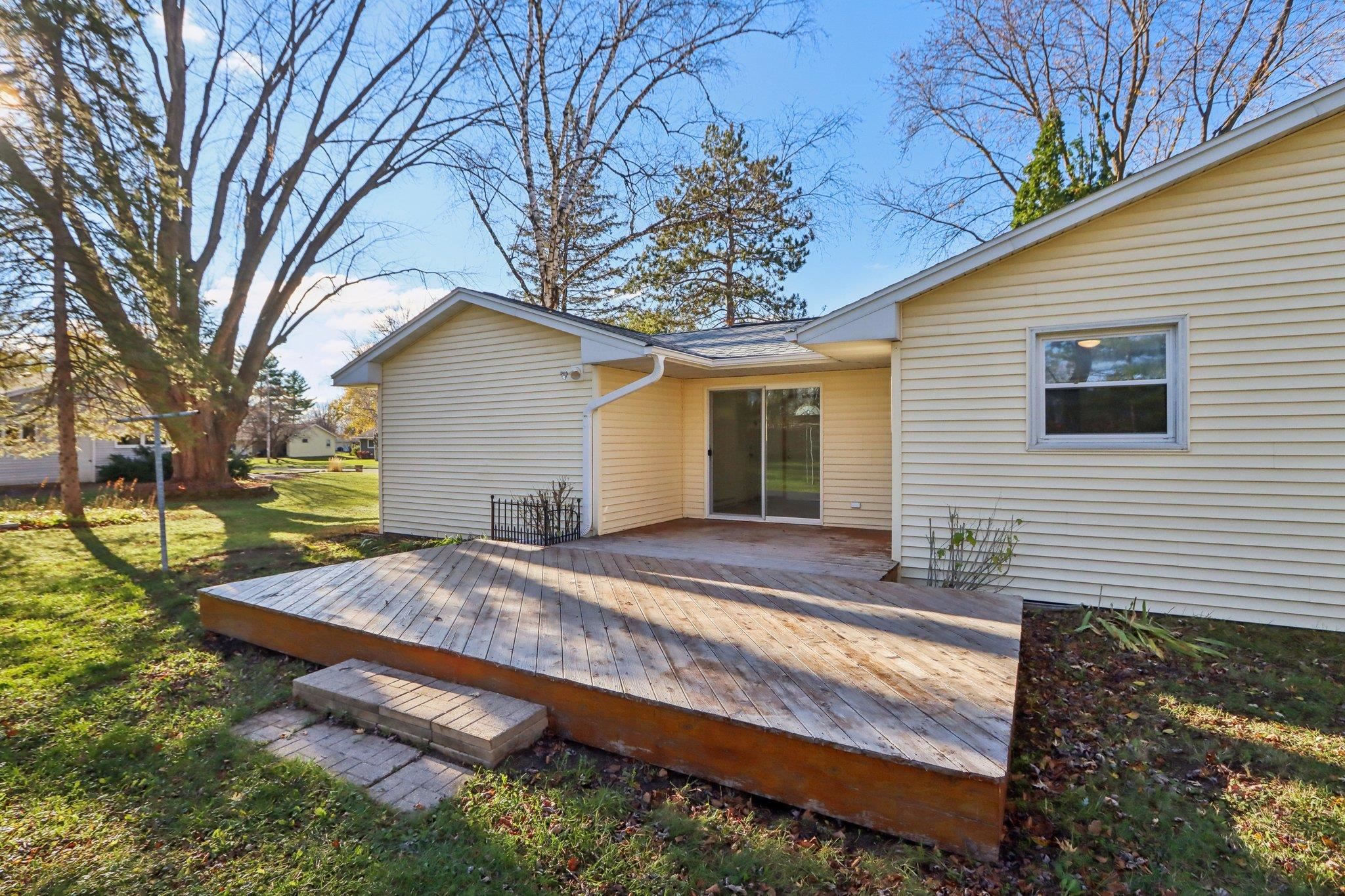 5313 Main Street