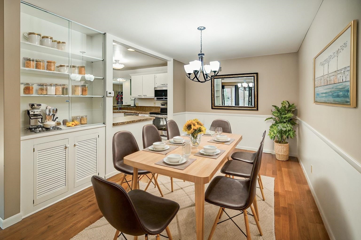 6 Heritage Circle 4