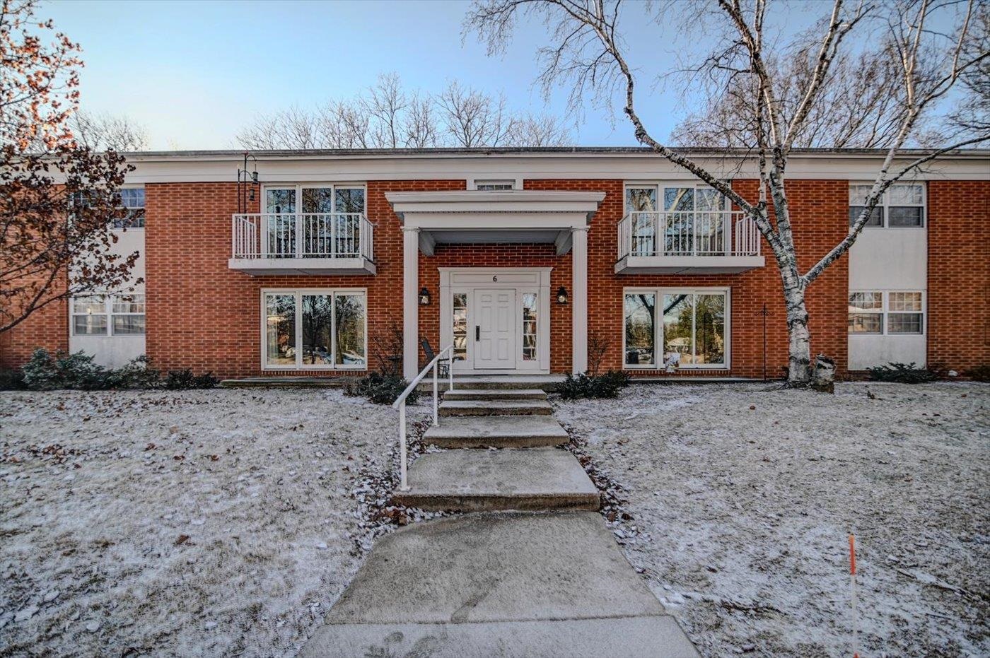 6 Heritage Circle 4