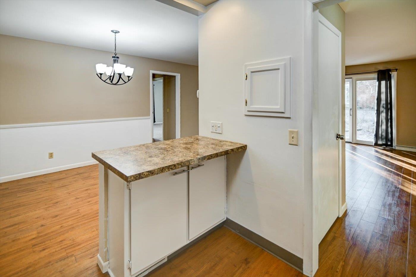 6 Heritage Circle 4