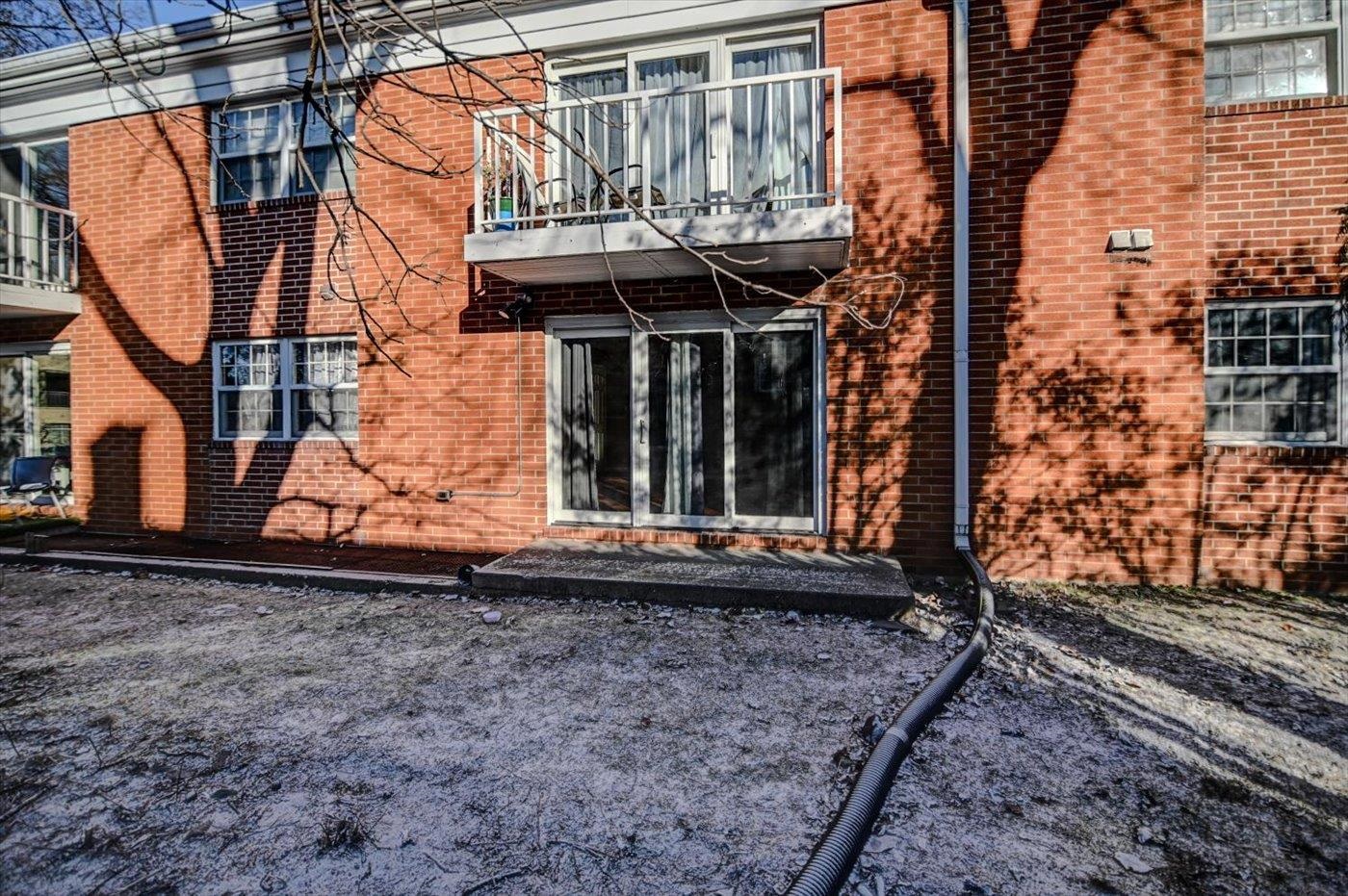 6 Heritage Circle 4