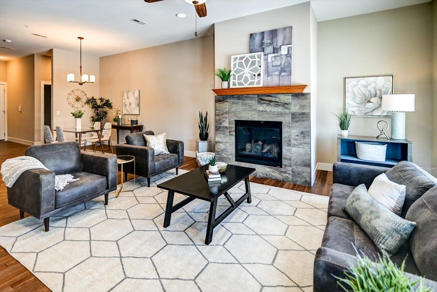 1801 Opus Lane 103
