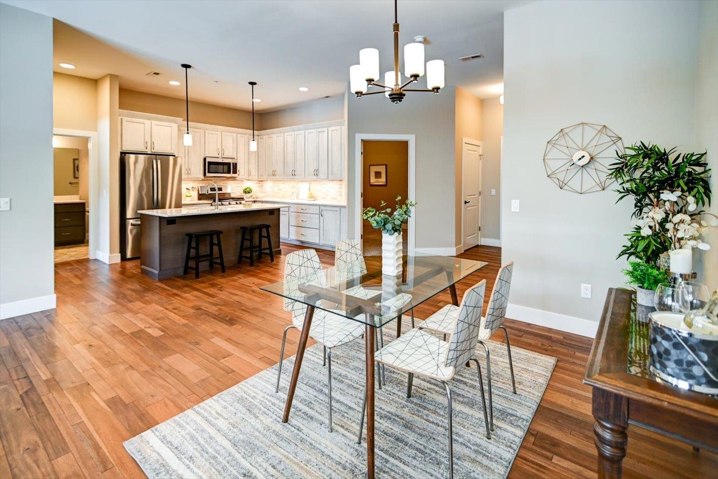 1801 Opus Lane 103