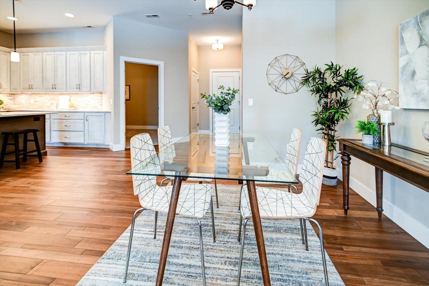 1801 Opus Lane 103