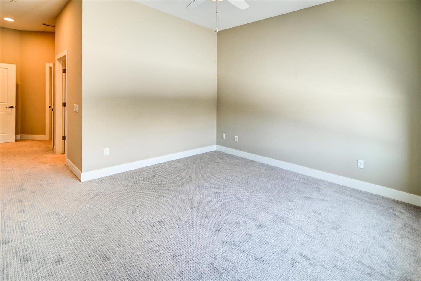 1801 Opus Lane 103